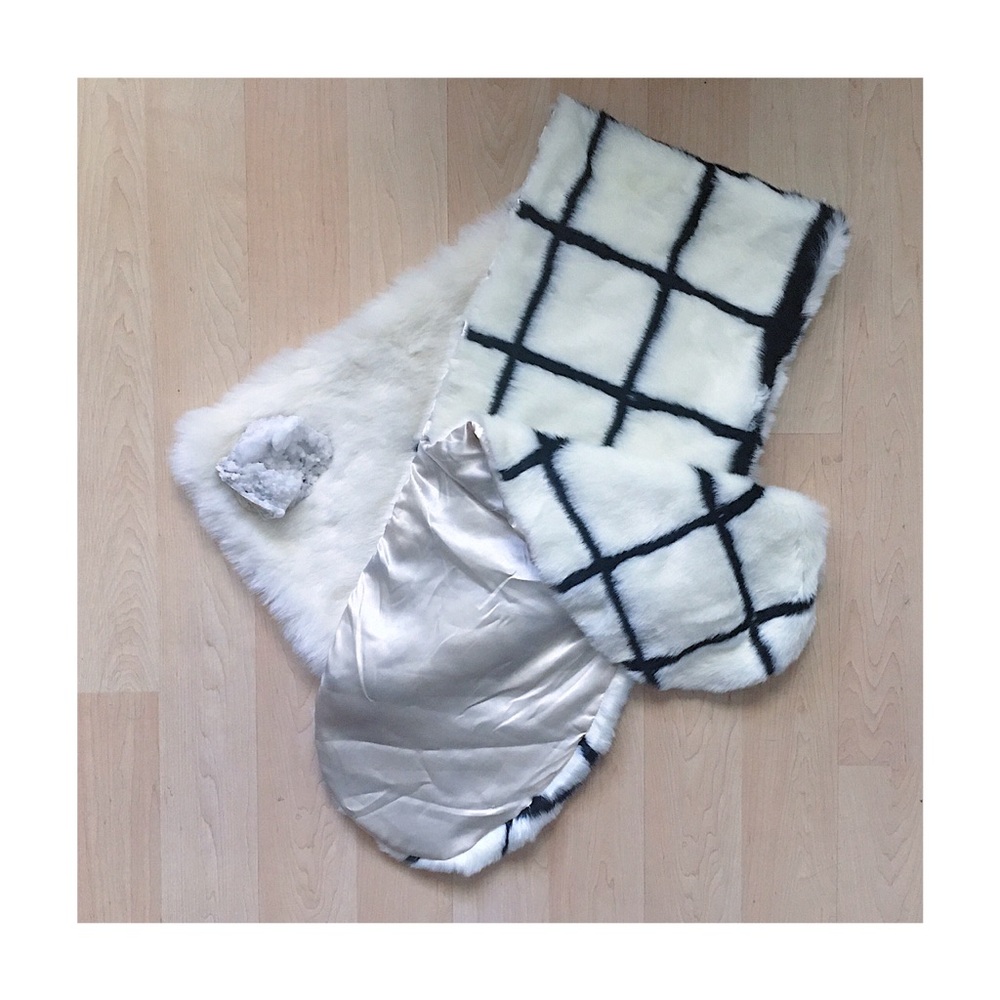 NWOT Asos White Black Stripe Faux Fur Scarf